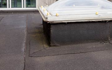 disadvantages of Poles Hole flat roofs